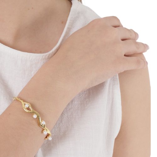 Brazalete de acero con baño de oro 5mm- 6" para mujer