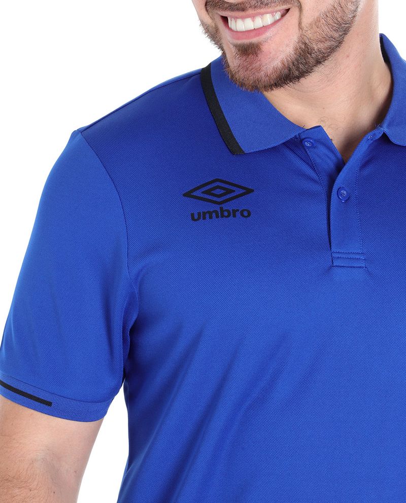 104746907-Camiseta-deportiva-tipo-polo-Umbro-azul-para-hombre