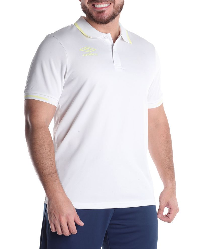 104746911-Camiseta-deportiva-tipo-polo-Umbro-blanca-para-hombre