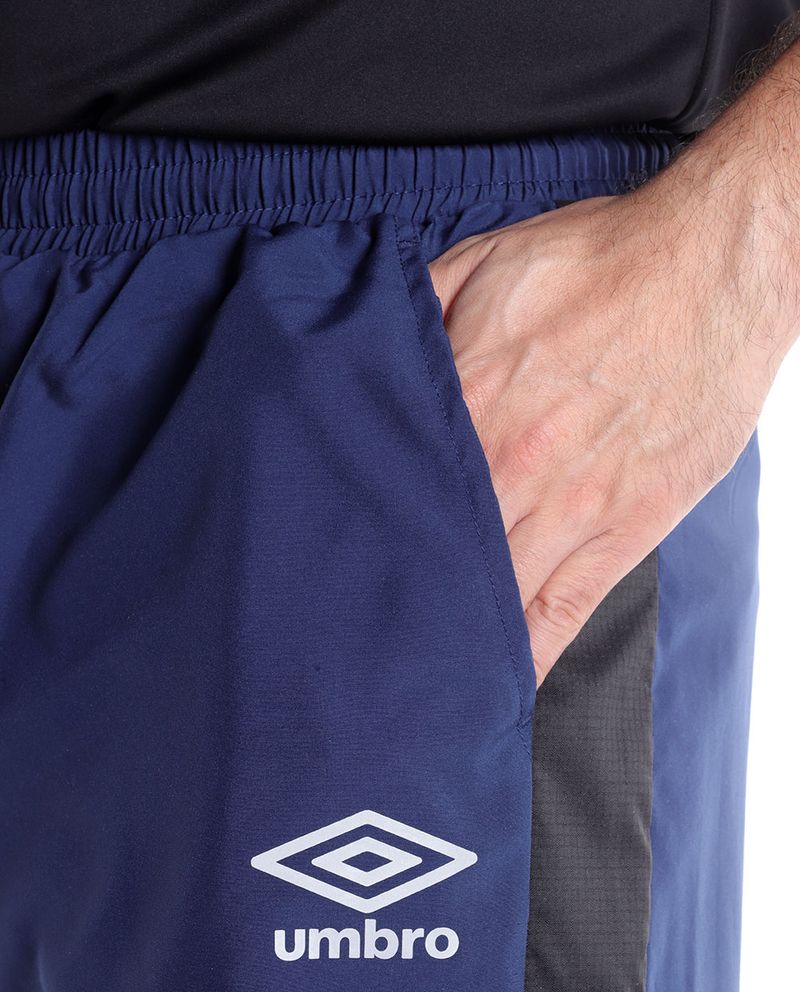 104746919-Short-deportivo-Umbro-azul-navy-para-hombre