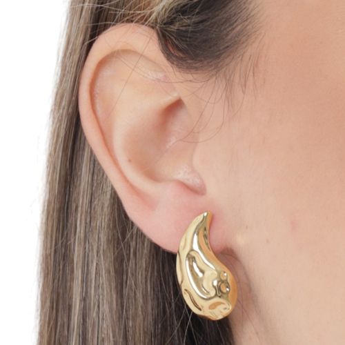 Aretes dorados para mujer