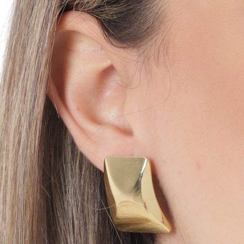 Aretes dorados para mujer