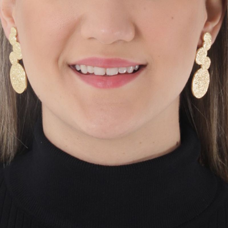 104702011-Aretes-dorados-para-mujer