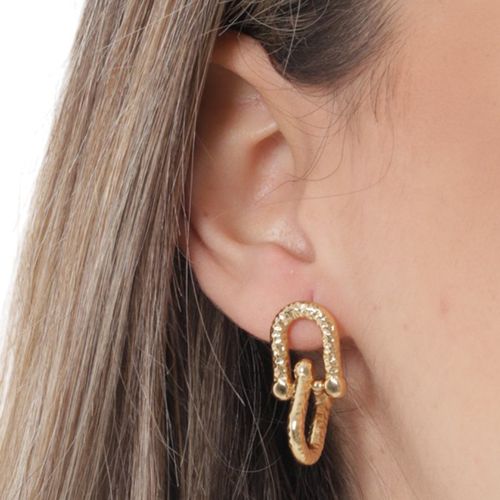 Aretes dorados para mujer