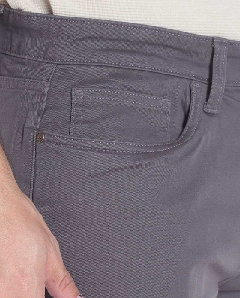 104771367-Pantalon-5-pocket-Nautica-gris-solido-para-hombre