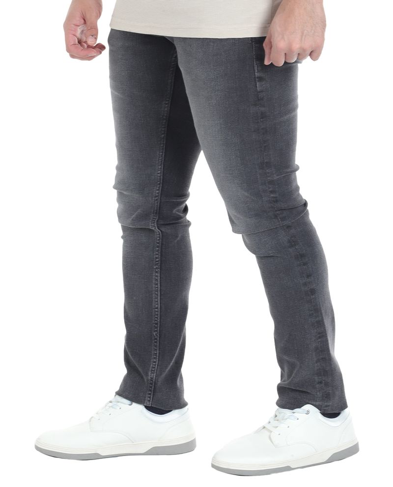 104771307-Jeans-Nautica-Jeans-Co.-tapered-fit-gris-denim-lavado-para-hombre