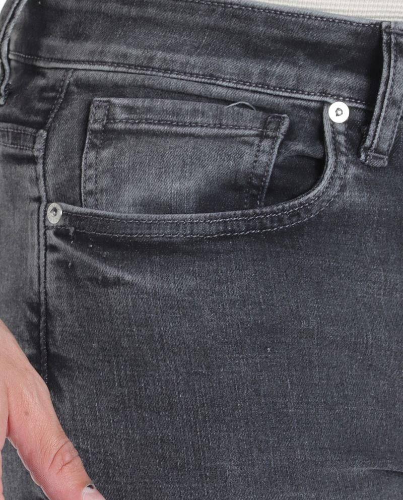 104771307-Jeans-Nautica-Jeans-Co.-tapered-fit-gris-denim-lavado-para-hombre