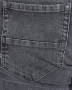 104771307-Jeans-Nautica-Jeans-Co.-tapered-fit-gris-denim-lavado-para-hombre