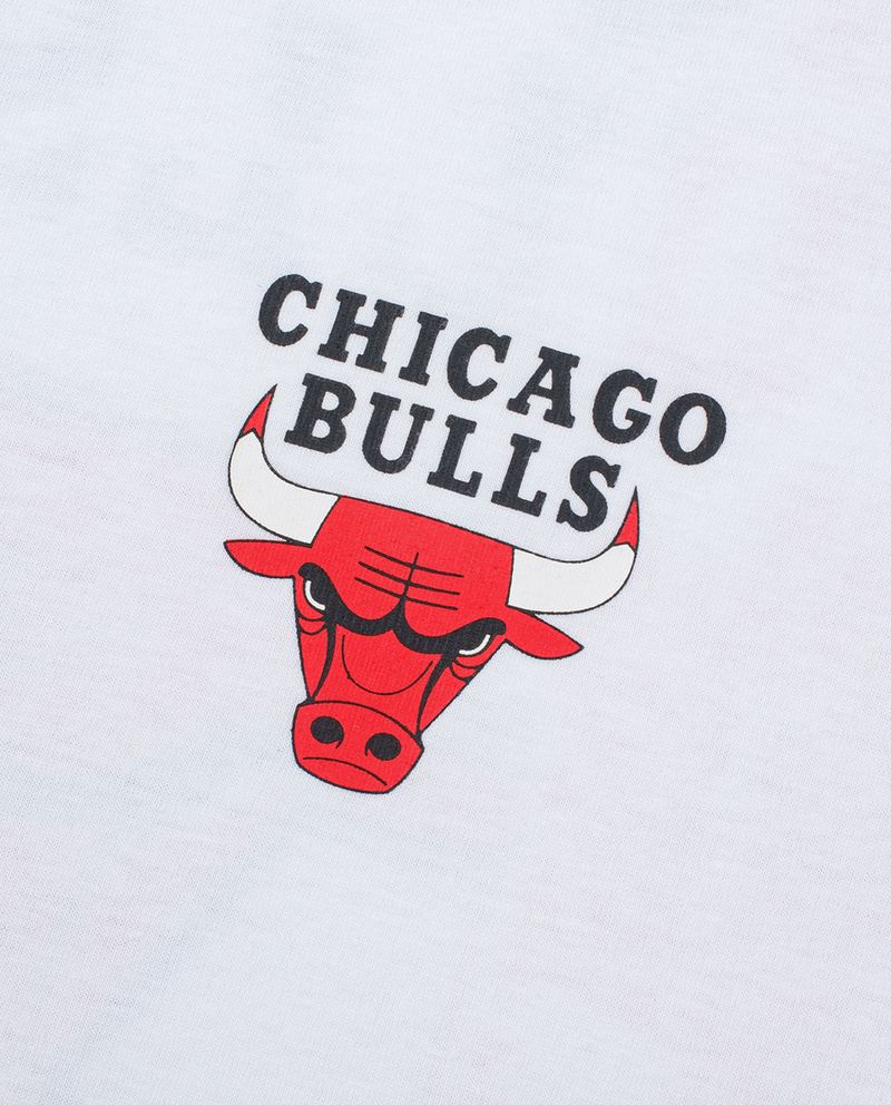 104771734-Camiseta-deportiva-NBA-Chicago-Bulls--blanco-para-hombre