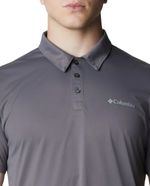 104797382-Camisa-polo-Columbia-Hike-gris-solida-para-hombre