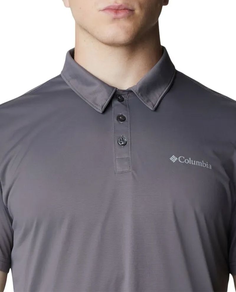 104797382-Camisa-polo-Columbia-Hike-gris-solida-para-hombre