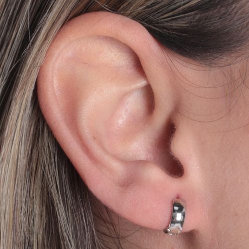 Aretes huggies de plata para mujer