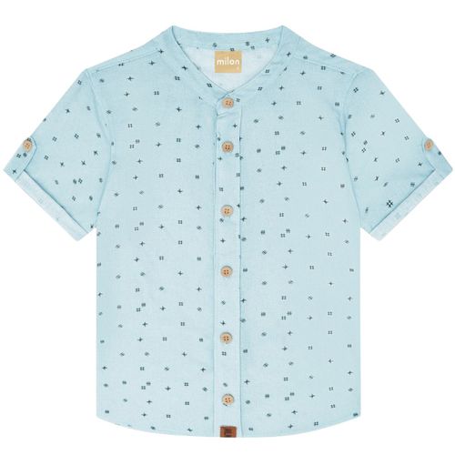 Camisa celeste con estampado para niño
