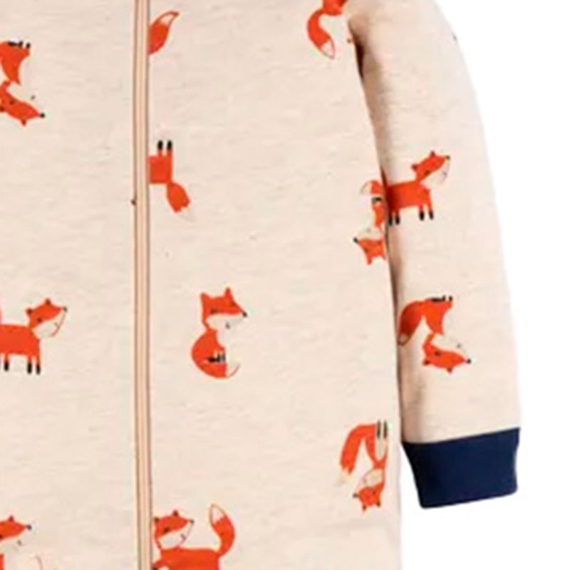 Pijama-beige-con-estampado-para-bebe-niño-104735713