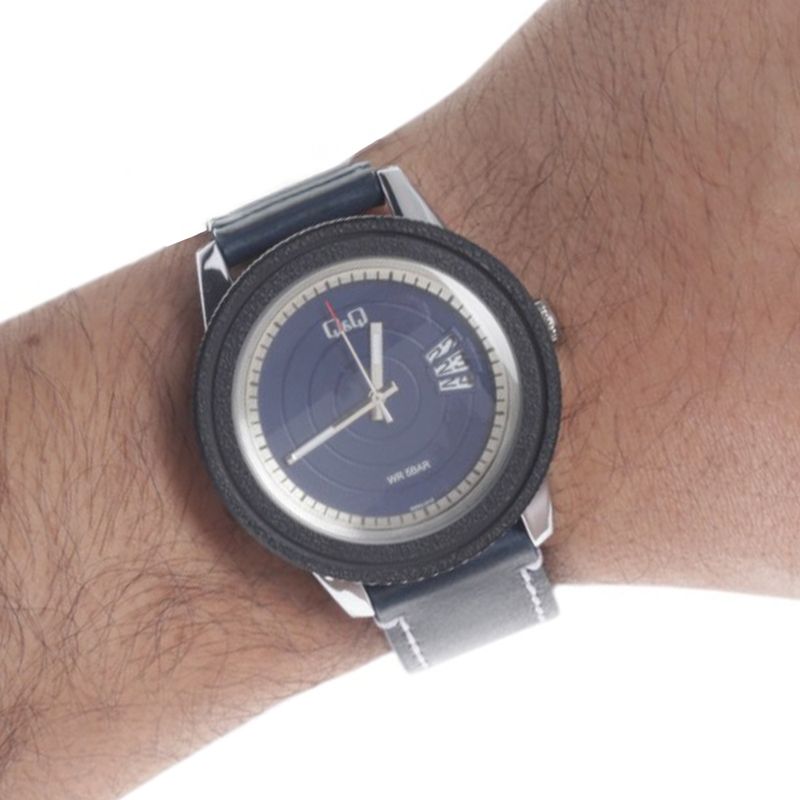 104782587-Reloj-QQ-analogo-de-cuero-negro-para-hombre