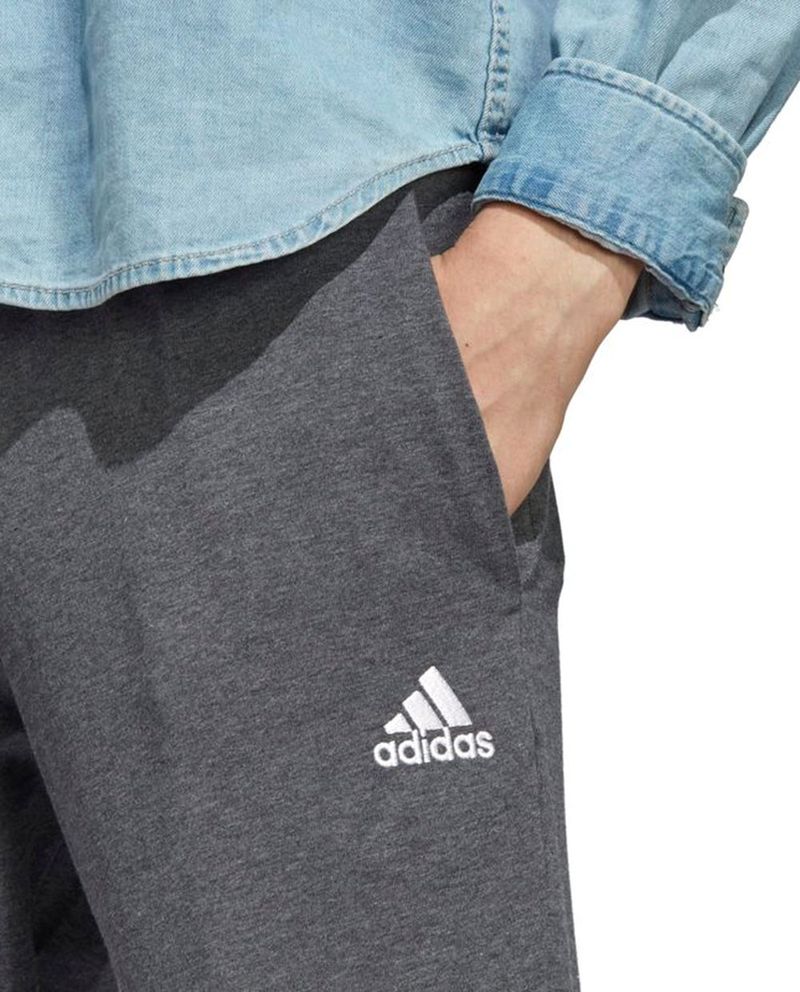 104800377-Pants-deportivo-Adidas-gris-heather-para-hombre