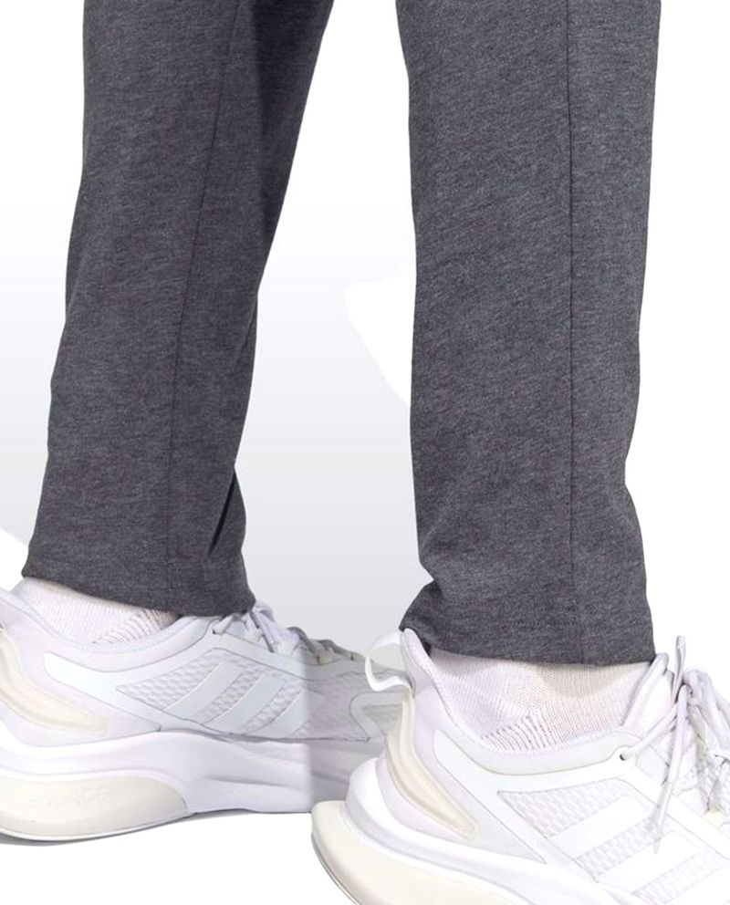 104800377-Pants-deportivo-Adidas-gris-heather-para-hombre