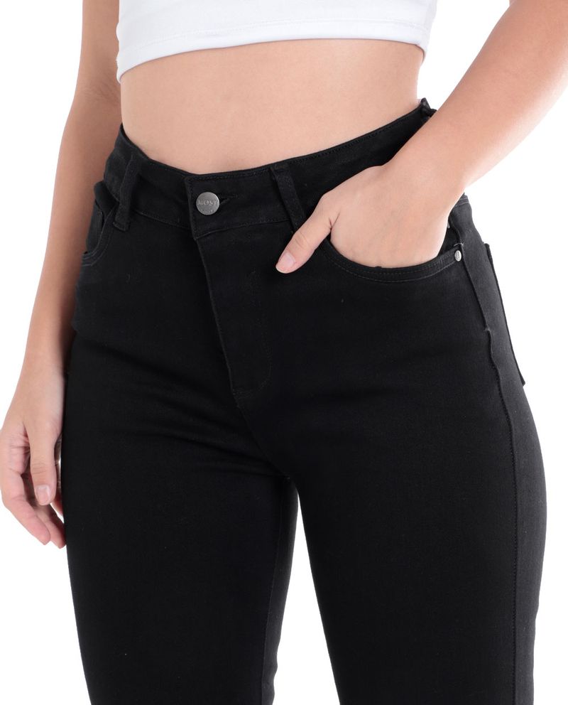 104738601-Jeans-Most-Wanted-skinny-negro-de-cintura-alta-para-mujer