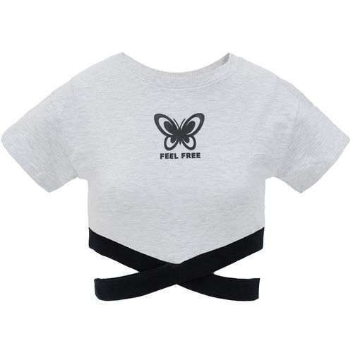 Blusa bicolor con estampado de mariposa para niña