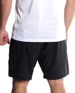 104699464-Short-deportivo-Umbro-negro-estampado-para-hombre
