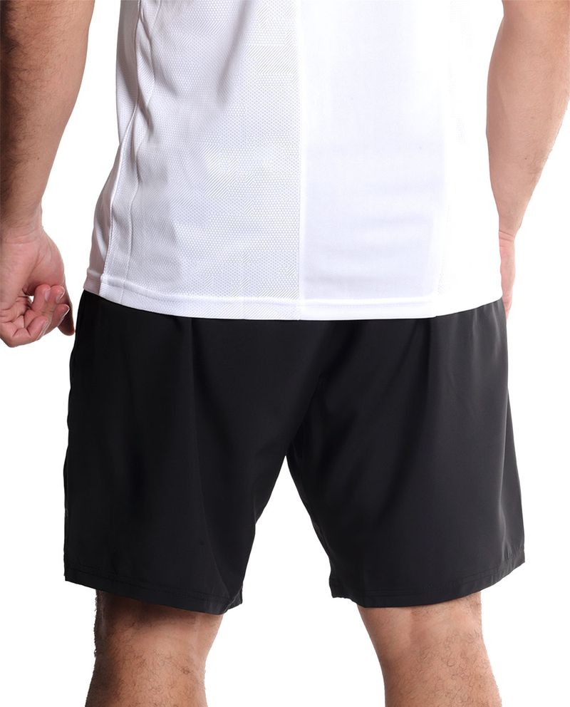 104699464-Short-deportivo-Umbro-negro-estampado-para-hombre