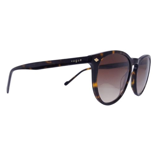 Lentes de sol ovalados para hombre Vogue