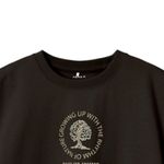 104799442-Camiseta-negra-con-estampado-para-niño