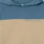 104799452-Sudadera-multicolor-color-blocking-para-niño