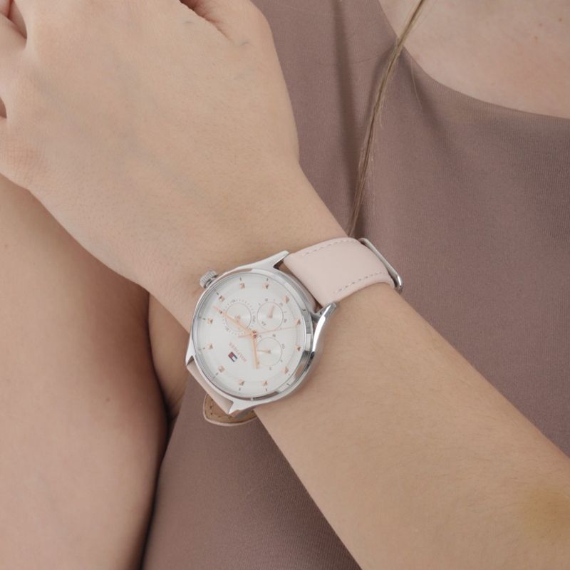 104789459-Reloj-Tommy-Hilfiger-analogo-de-cuero-nude-para-mujer