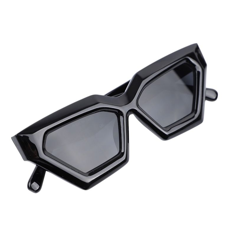 104178563-Lentes-de-sol-geometricos-para-mujer-Sunglasses-America--surtido-