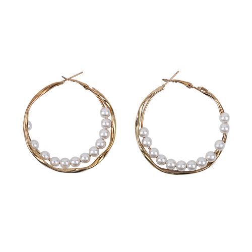 Argollas doradas con perlas para mujer
