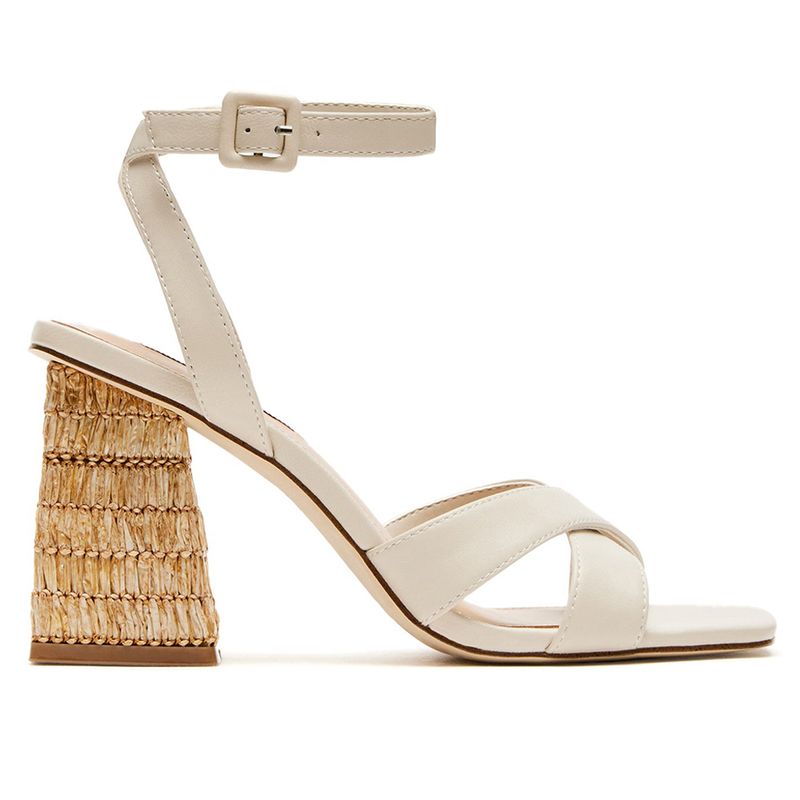 104806003-Sandalia-casual-Steve-Madden-blanco-para-mujer