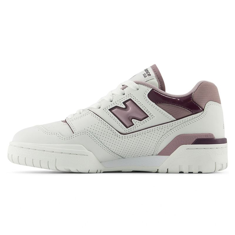 104806892-Zapato-casual-New-Balance-550-color-blanco-para-mujer
