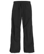 104801187-Jogger-parachute-Jack-and-Jones-wide-leg-solido-para-hombre