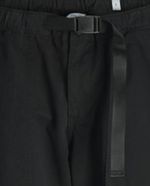 104801237-Jogger-Jack-and-Jones-wide-fit-negro-solido-para-hombre-