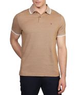 104804452-Camisa-polo-Tommy-Hilfiger-regular-fit-cafe-con-mini-print-para-hombre