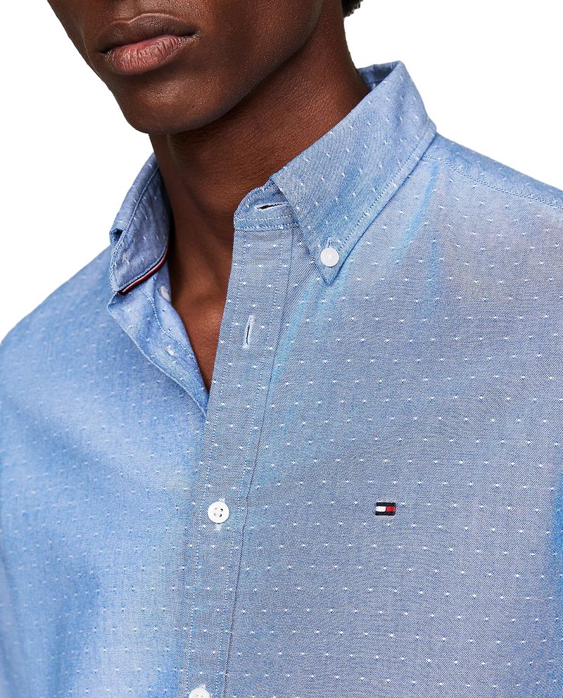 104804459-Camisa-oxford-Tommy-Hilfiger-slim-fit-celeste-con-mini-print-para-hombre