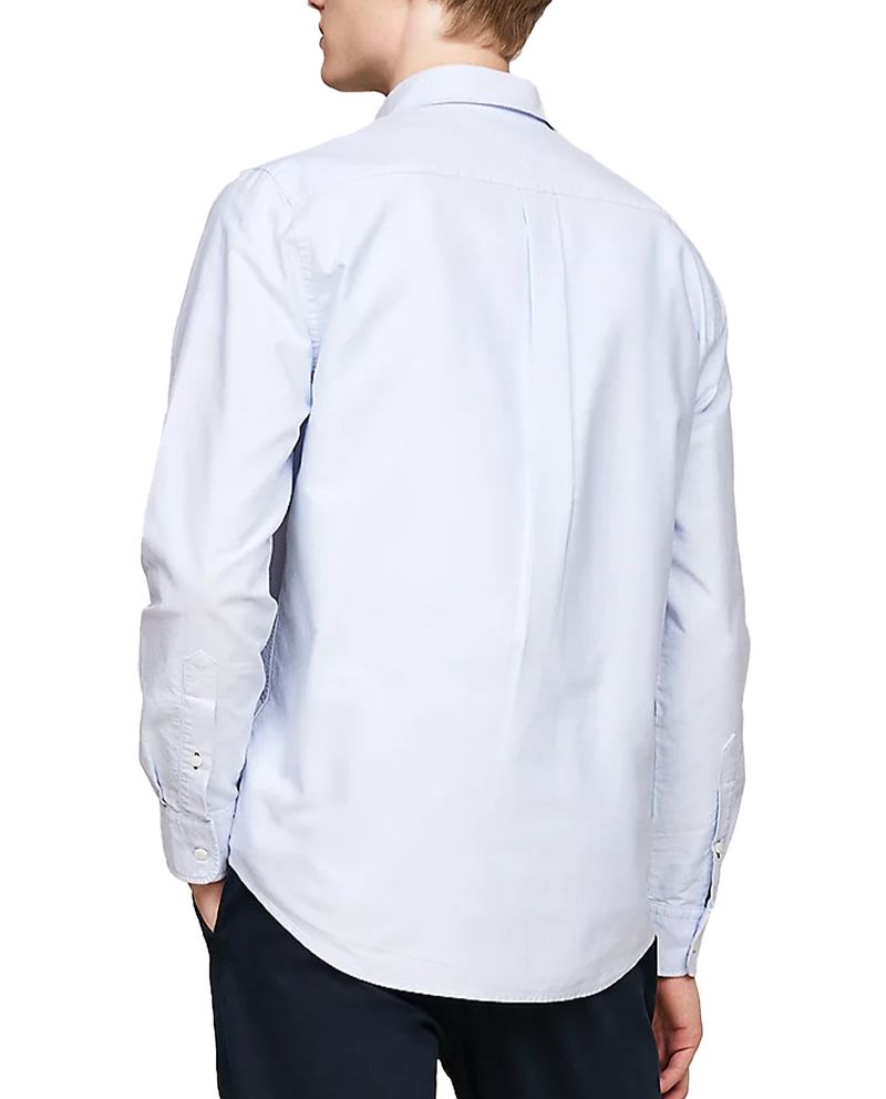 104804474-Camisa-oxford-Tommy-Hilfiger-regular-fit-celeste-texturizada-para-hombre