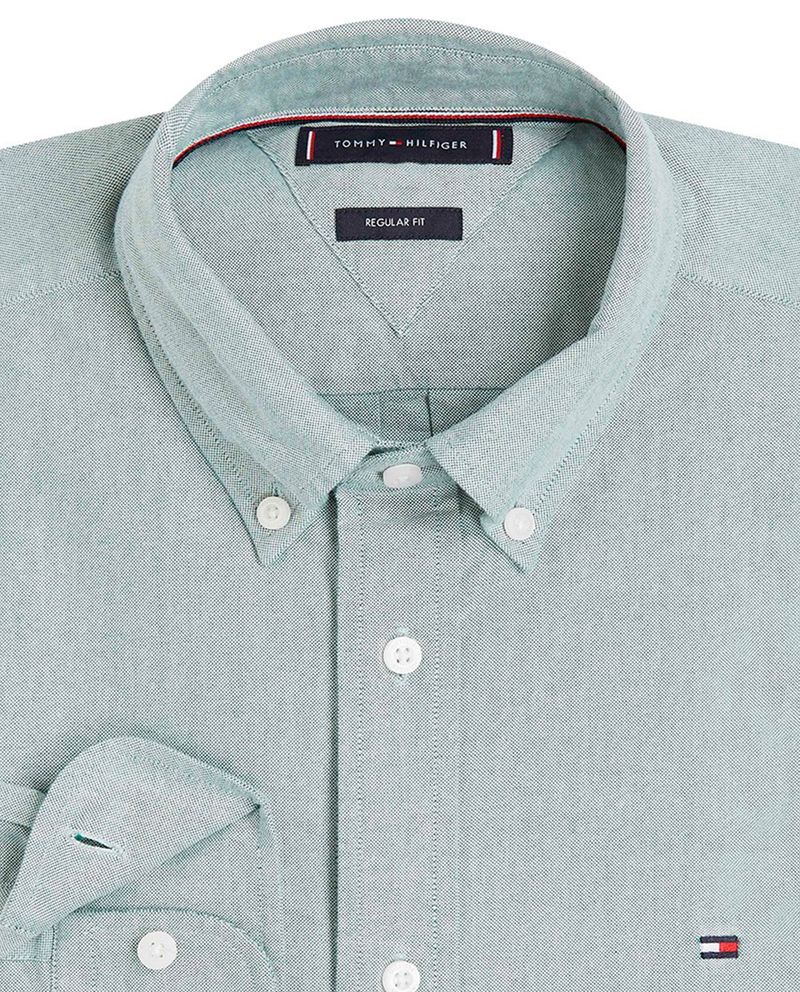 104804586-Camisa-oxford-Tommy-Hilfiger-regular-fit-celeste-heather-para-hombre