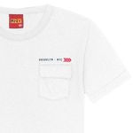 Camiseta-blanca-con-estampado-para-niño-104801363
