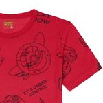 Camiseta-roja-con-estampado-para-niño-104801383
