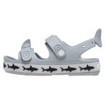 104825617-Crocs-sandalia-casual-de-tiburon-para-niño-bebe