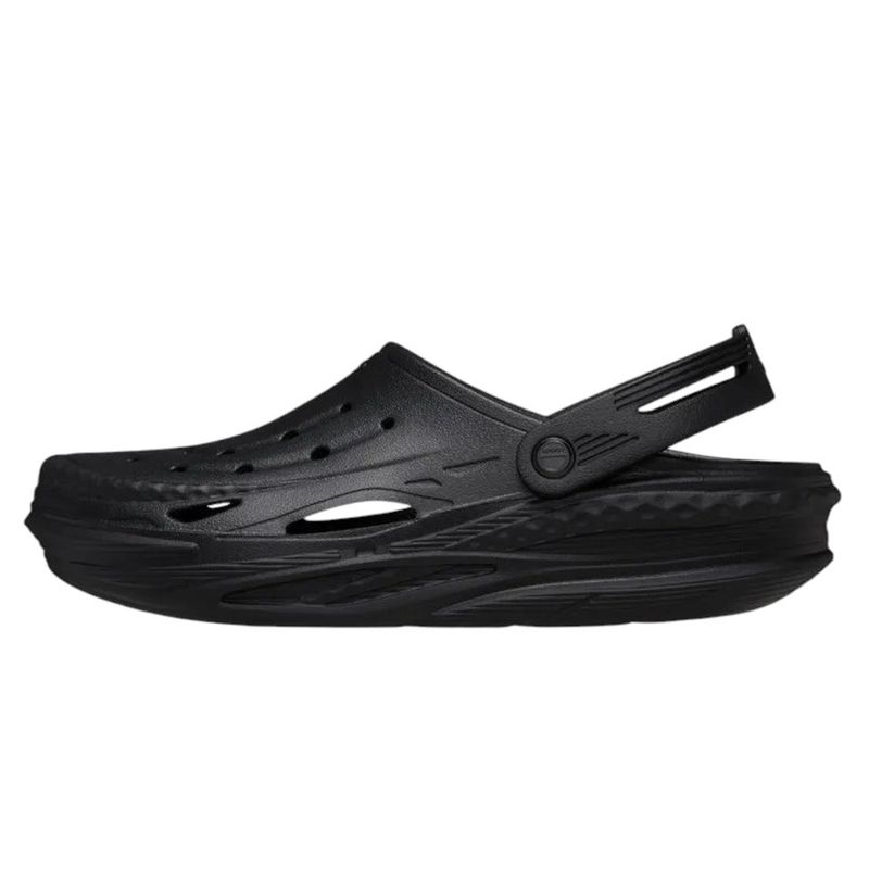 104825267-Crocs-clasico-color-negro-para-hombre