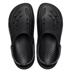 104825267-Crocs-clasico-color-negro-para-hombre