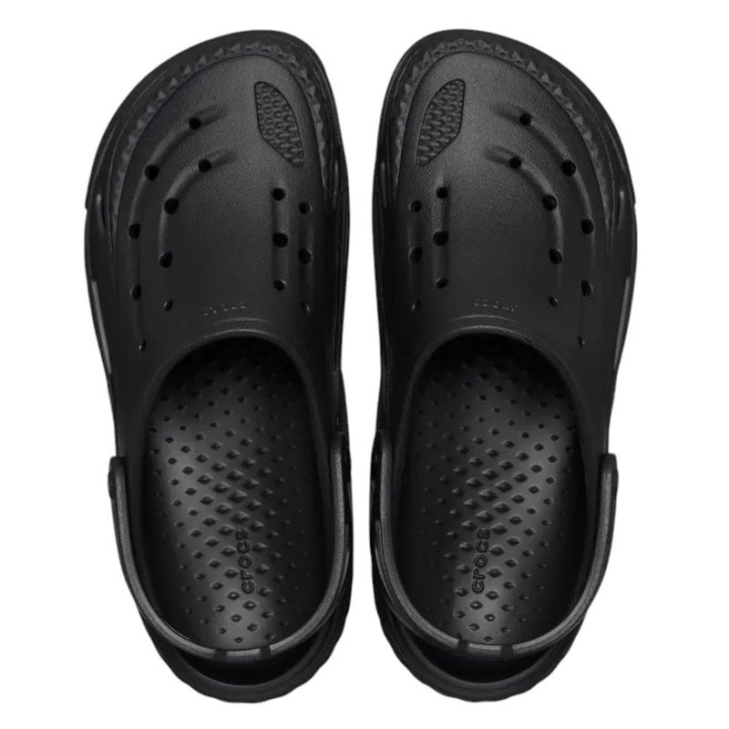 104825267-Crocs-clasico-color-negro-para-hombre