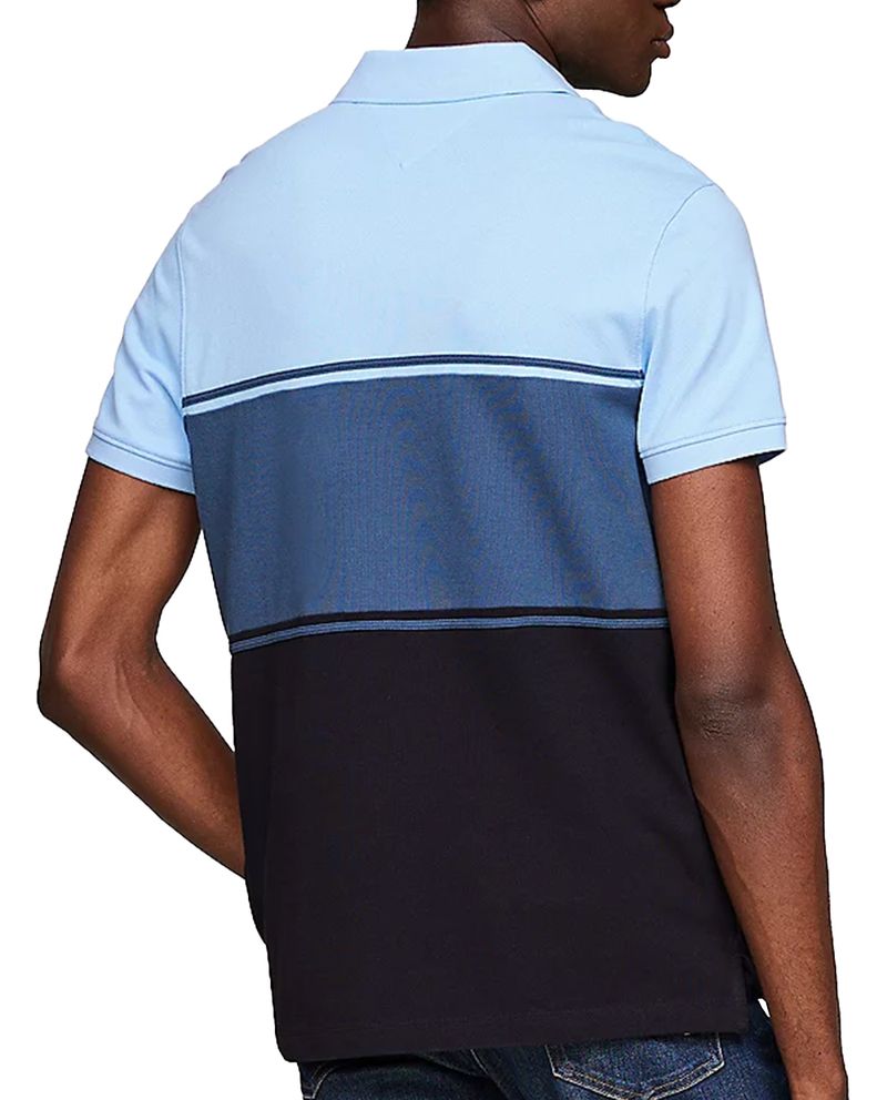 104804287-Camisa-polo-regular-fit-Tommy-Hilfiger-color-blocking-multicolor-para-hombre