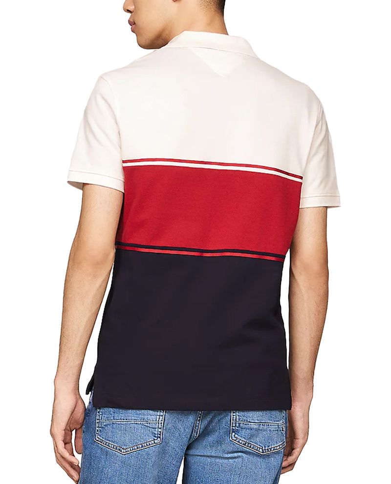 104804292-Camisa-polo-regular-fit-Tommy-Hilfiger-color-blocking-multicolor-para-hombre