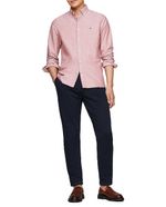 104804317-Camisa-oxford-slim-fit-Tommy-Hilfiger-roja-con-textura-para-hombre