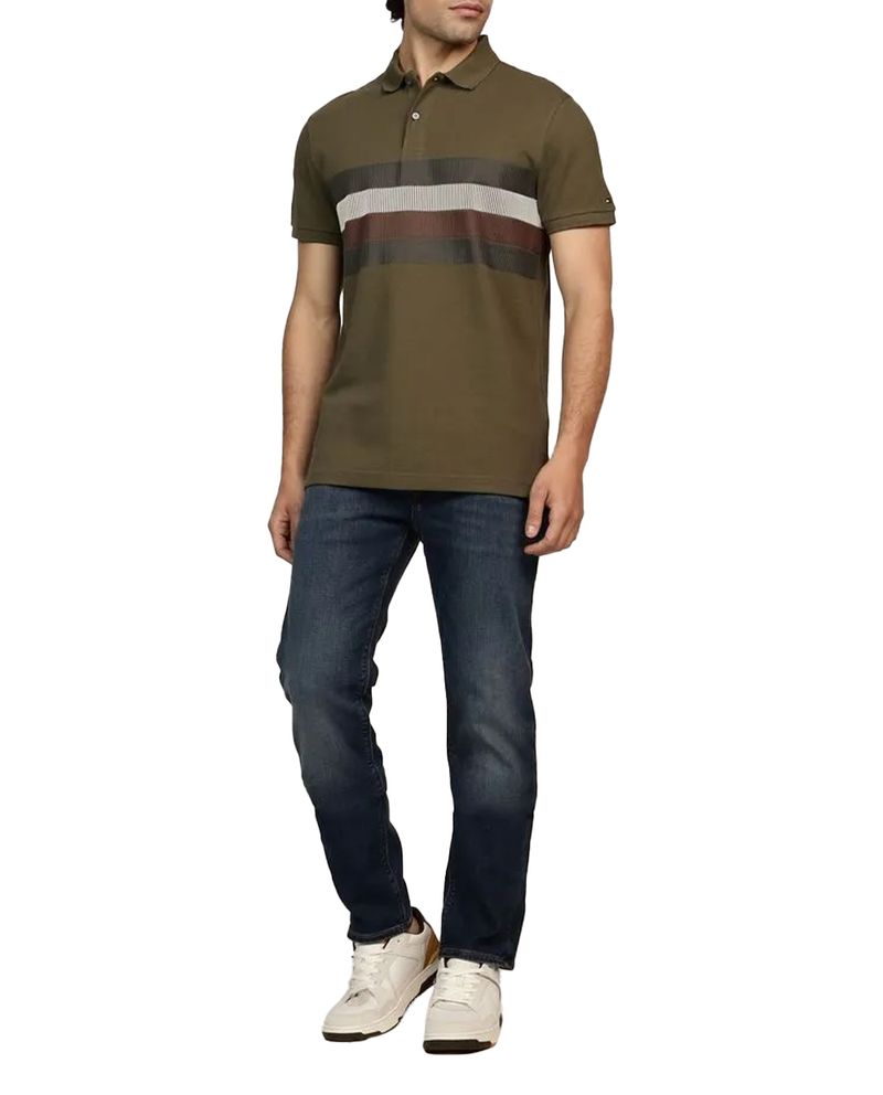 104804431-Camisa-polo-regular-fit-Tommy-Hilfiger-verde-color-blocking-para-hombre
