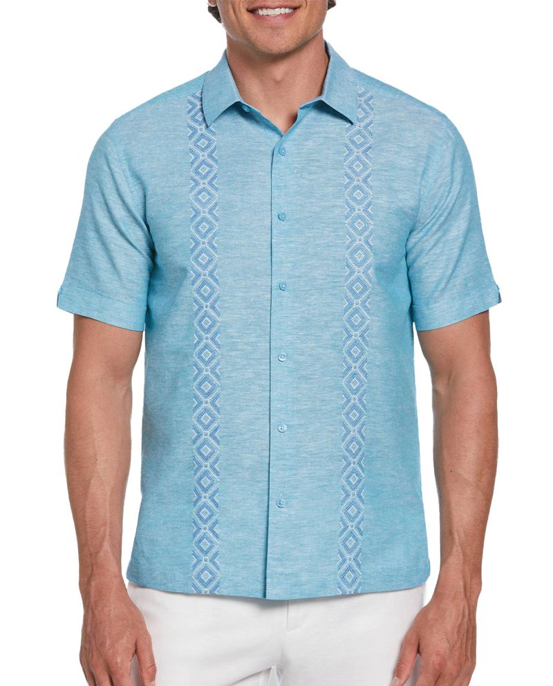 104808700-1-Camisa-guayabera-Cubavera-regular-fit-celeste-heather-con-bordado-para-hombre